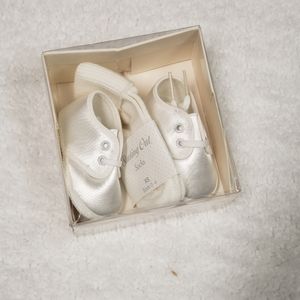 White baby shoes